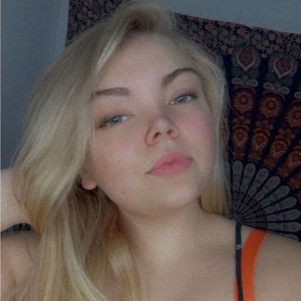 Meet your Posher, Kaytlin